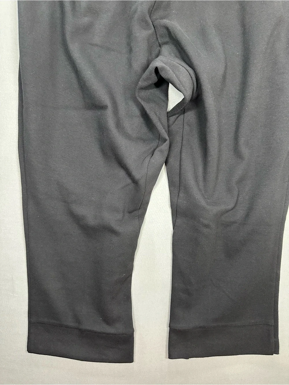 Adidas Guru Pant Joggers, 3/4-Length Crop Training Pants/Joggers - Mens Medium